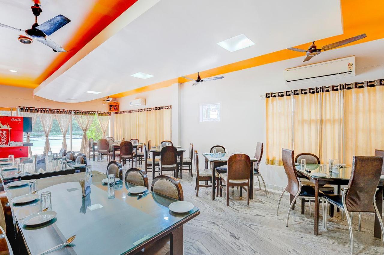 Oyo 13521 Sudhriti Hotel Shiliguri Exterior foto